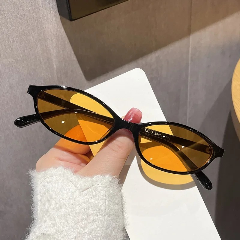 New Retro Sexy Cat Eye Sunglas - Vintage Fashion Streetwear recension och pris