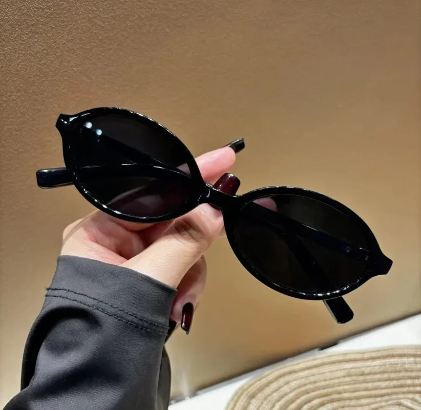 New Oval Shape Sunglasses Clas - Vintage Fashion Glasses recension och pris
