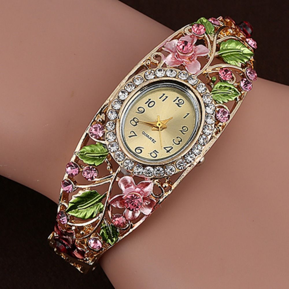 Rich In Flowers Vintage Watch  - Vintage Fashion Week recension och pris