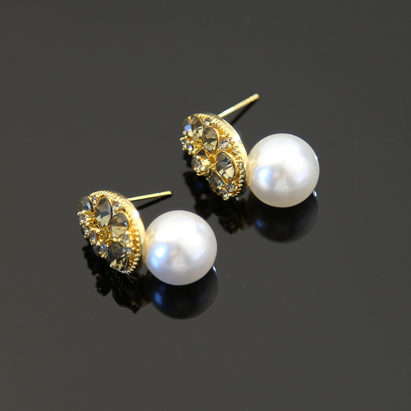New pearl stud earrings with d - Vintage Fashion Market recension och pris