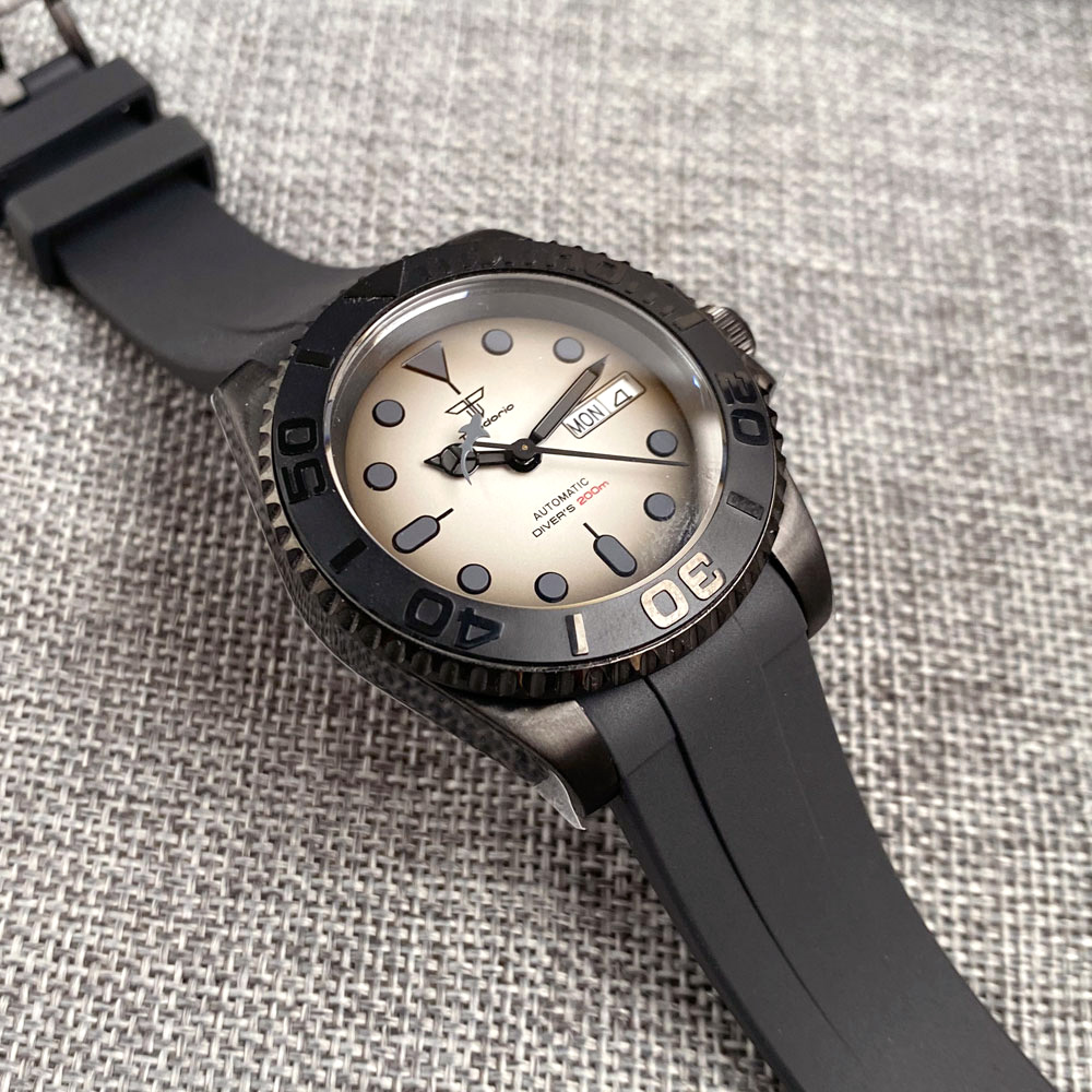 Tandorio 200M Waterproof NH36A - Vintage Fashion Week recension och pris